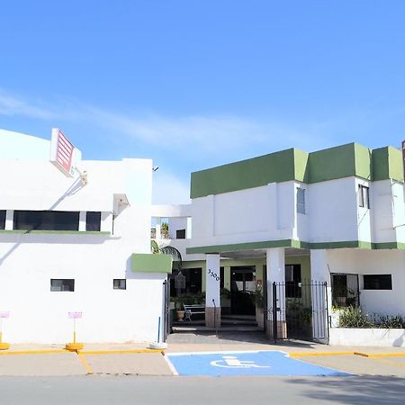 Hotel Laguna Inn Torreon Bagian luar foto