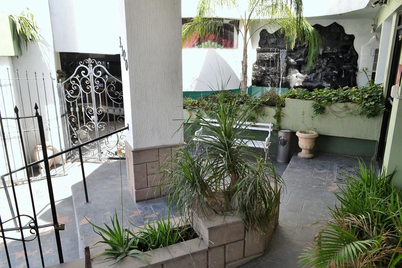 Hotel Laguna Inn Torreon Bagian luar foto